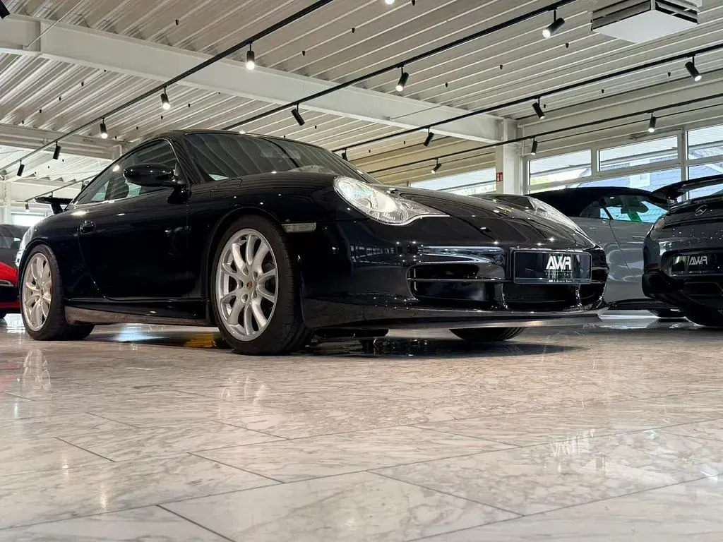 Używany Porsche 996 381 KM (280 kW) 2003 Czarny