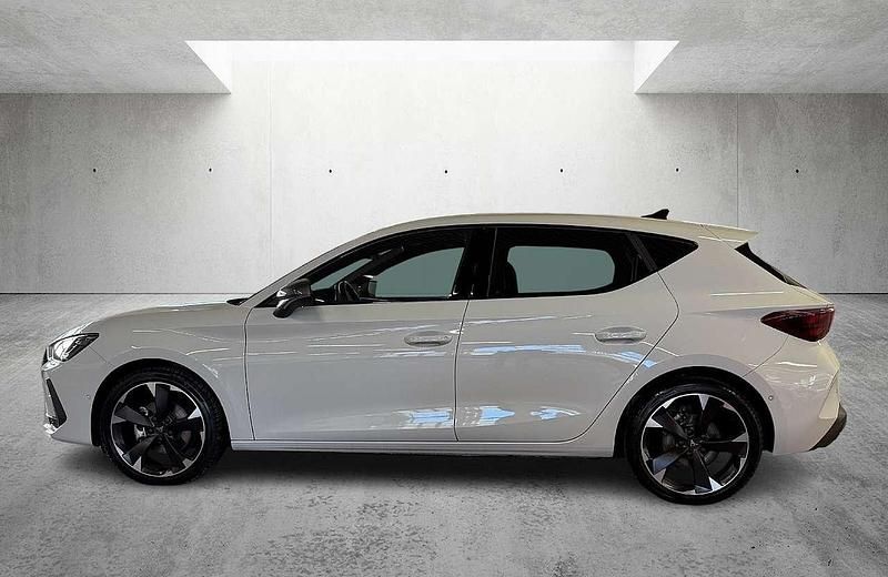 Usata Cupra Leon 150 CV (110 kW) 2024 Bianco Berlina