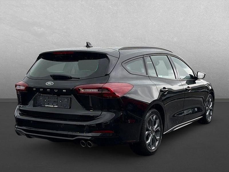 Gebraucht Ford Focus ST-Line X 125 PS (91 kW) 2024 Schwarz Limousine