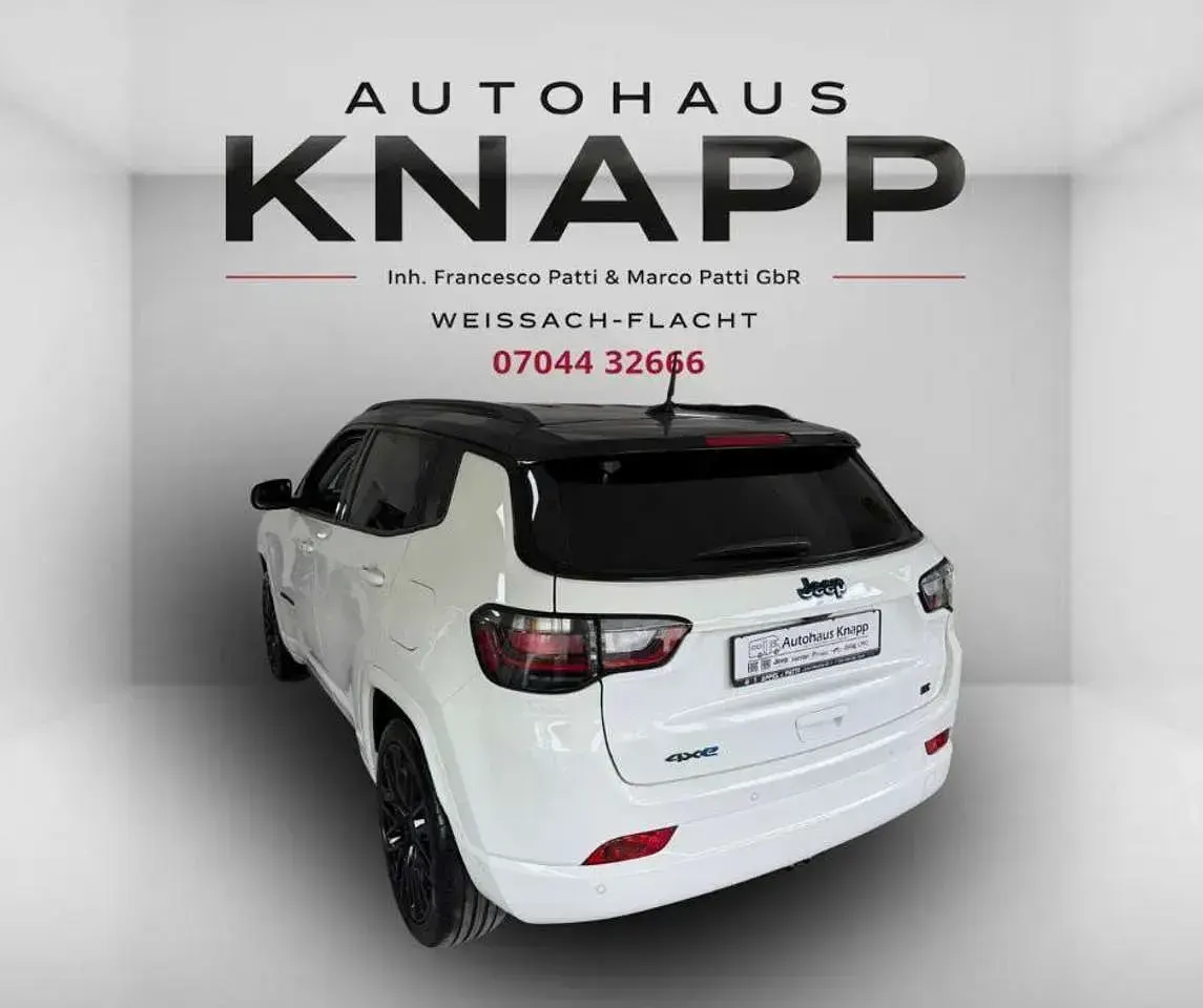 Gebraucht Jeep Compass 241 PS (177 kW) 2022 Alpine white (vr296) SUV