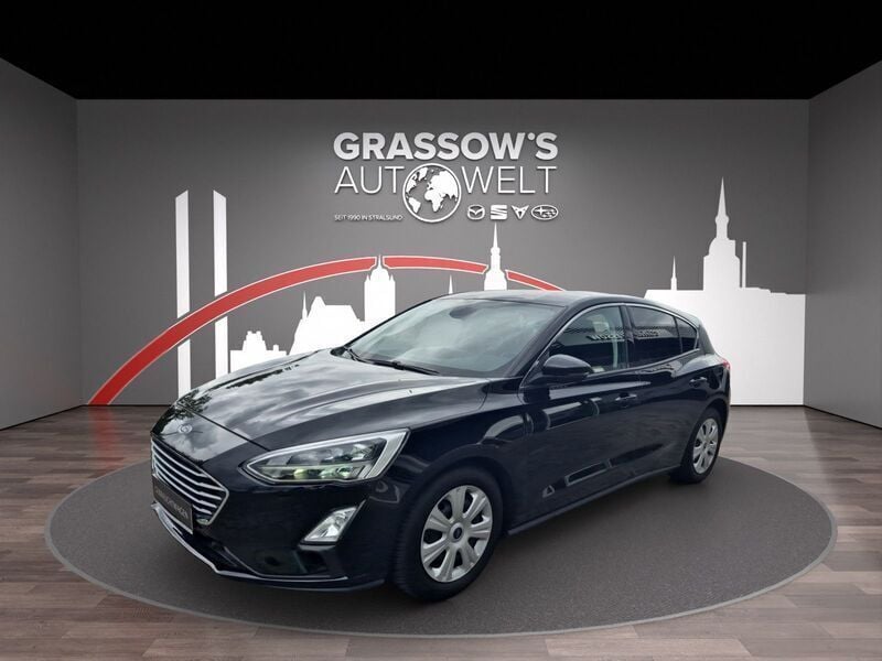 Schwarz Gebraucht 2019 Ford Focus Cool & Connect Limousine | 15.990 € (Fairer Preis) - Bild 1/4