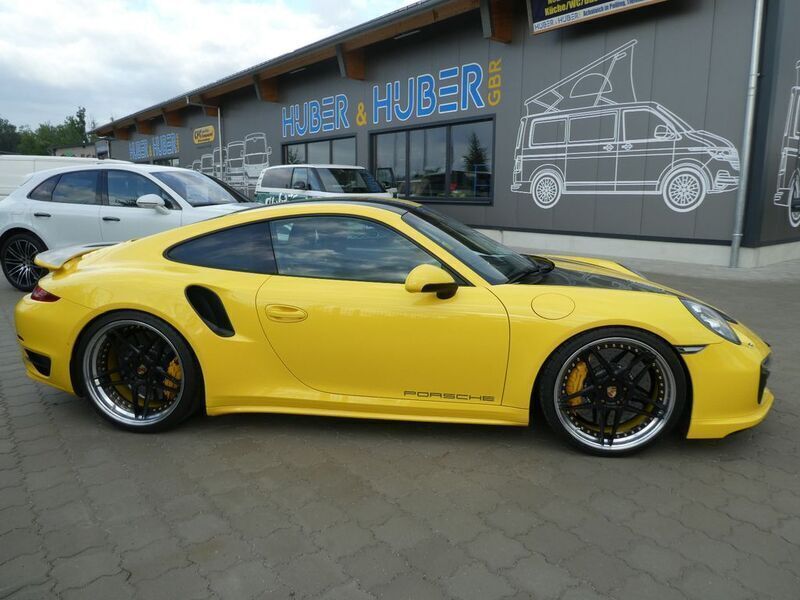 Racinggelb Gebraucht 2013 Porsche 911 Turbo S Coupé | 126.900 € (Etwas zu teuer) - Bild 1/4
