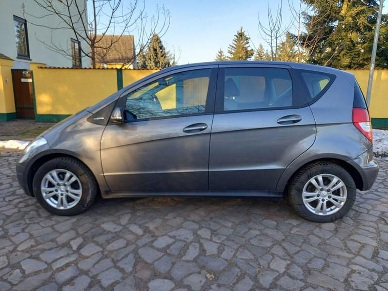 Gebraucht Mercedes A160 95 PS (69 kW) 2011 Grau Limousine
