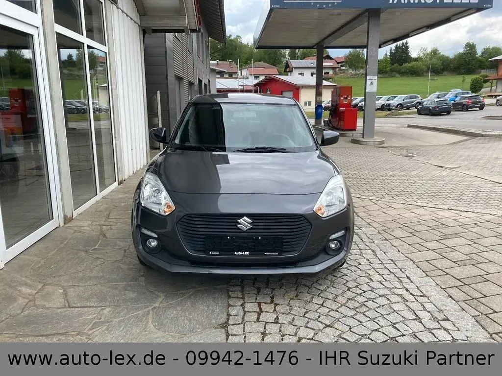 Gebraucht Suzuki Swift Comfort 111 PS (81 kW) 2019 Grau Kleinwagen
