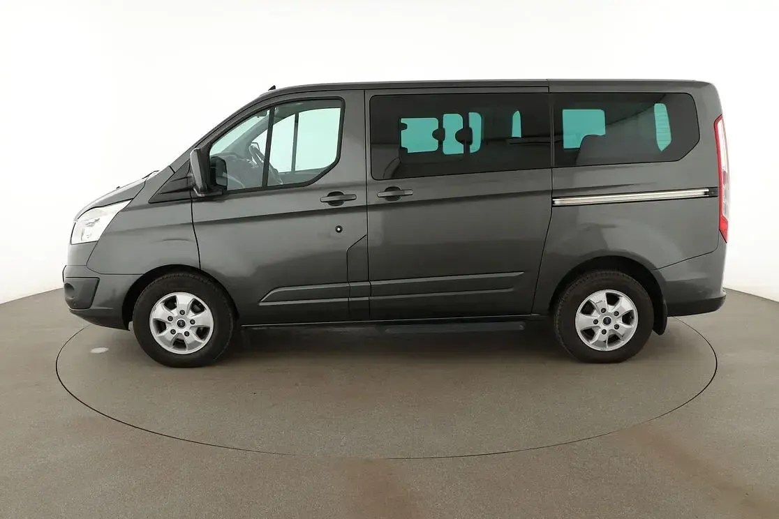 Gebraucht Ford Tourneo Titanium 2016 Grau Van / Kleinbus