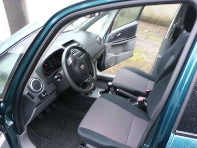 Gebraucht Suzuki SX4 99 PS (72 kW) 2008 Grün metallic Kleinwagen
