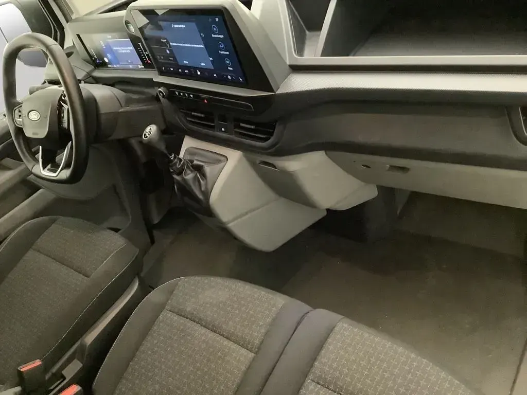 Usado Ford Transit Custom Trend 136 HP (100 kW) 2024 Branco Sedan
