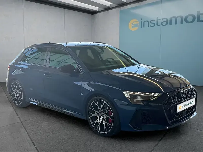 Gebraucht Audi RS3 Sportback 400 PS (294 kW) 2025 Blau Kleinwagen