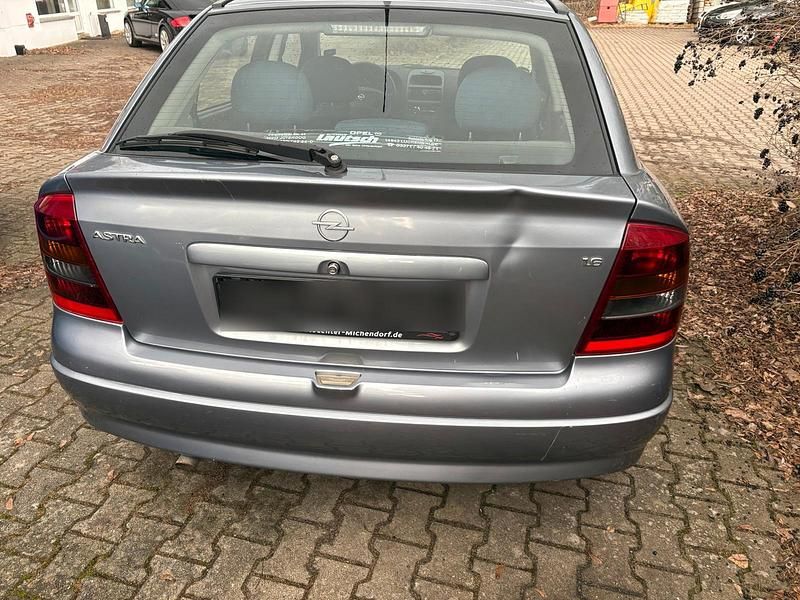 Usata Opel Astra 84 CV (61 kW) 2003 Blu Berlina