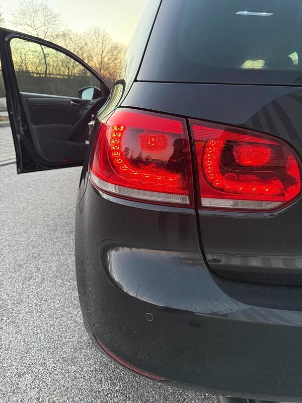 Gebraucht VW Golf VII Style 122 PS (89 kW) 2012 Schwarz Limousine