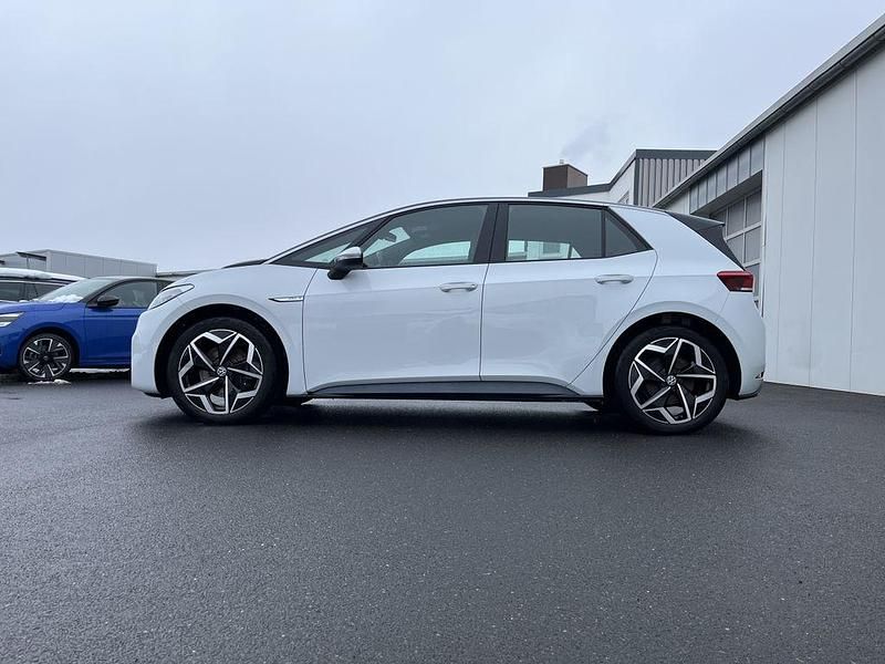 Gebraucht VW ID.3 Pro 150 kW (204 PS) 2022 Weiß Kleinwagen