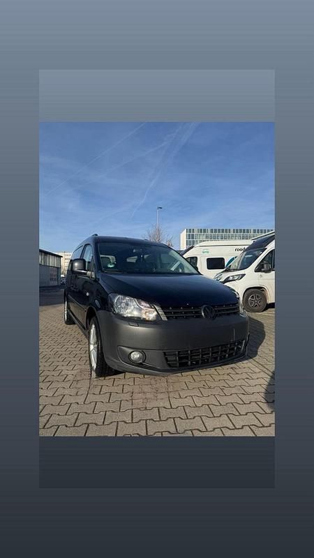 Schwarz Gebraucht 2012 VW Caddy Maxi Van / Kleinbus | 10.000 € (Etwas zu teuer) - Bild 1/4