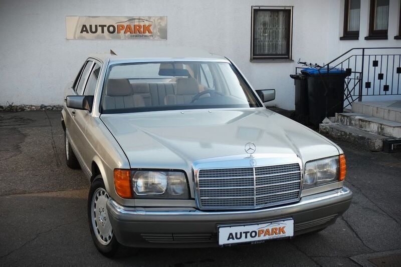 Gold Gebraucht 1988 Mercedes 300 SE Limousine | 5.490 € - Bild 1/4