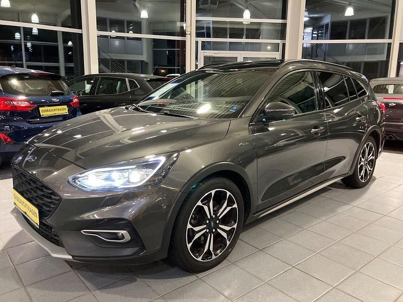 Gebraucht Ford Focus Active 182 PS (133 kW) 2019 Grau Limousine