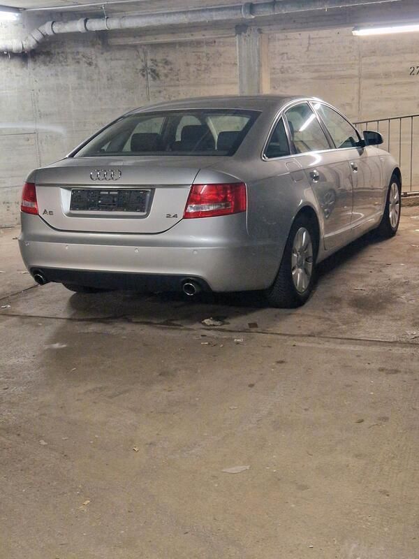 Silber Gebraucht 2004 Audi A6 Limousine | 2.500 € (Superpreis) - Bild 1/4