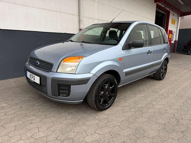 Blau Gebraucht 2005 Ford Fusion Limousine | 3.790 € (Etwas zu teuer) - Bild 1/4