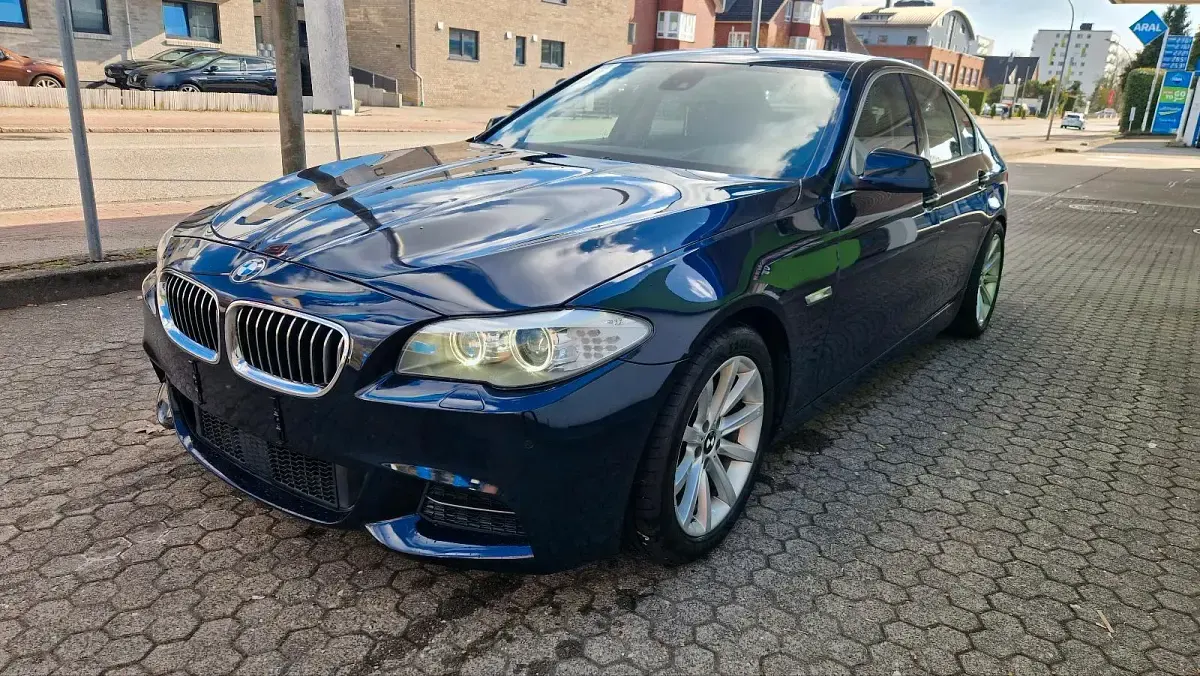 Gebraucht BMW 528 258 PS (189 kW) 2011 Blau Limousine
