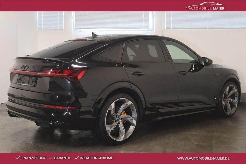Gebraucht Audi e-tron Sport 369 kW (503 PS) 2022 Mythosschwarz metallic SUV