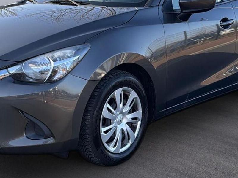 Gebraucht Mazda 2 Center-Line 110 PS (80 kW) 2017 Grau Limousine
