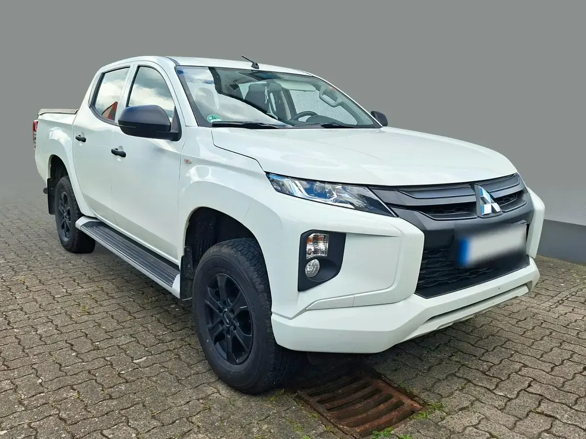 Gebraucht Mitsubishi L200 Top 150 PS (110 kW) 2021 Weiß Pickup