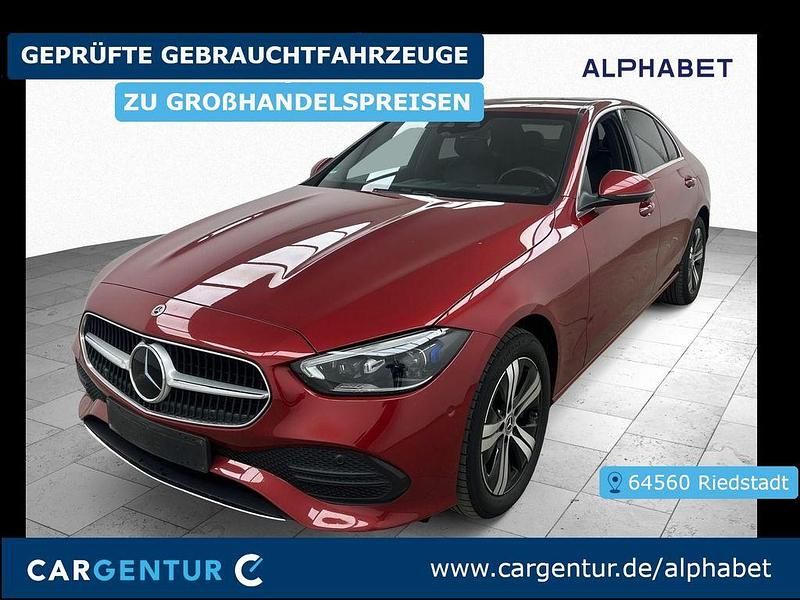 Manufaktur hyazinthrot Gebraucht 2022 Mercedes C300 Avantgarde Limousine | 32.790 € (Fairer Preis) - Bild 1/2