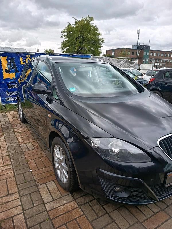 Gebraucht Seat Altea XL 160 PS (117 kW) 2013 Grau Van / Kleinbus