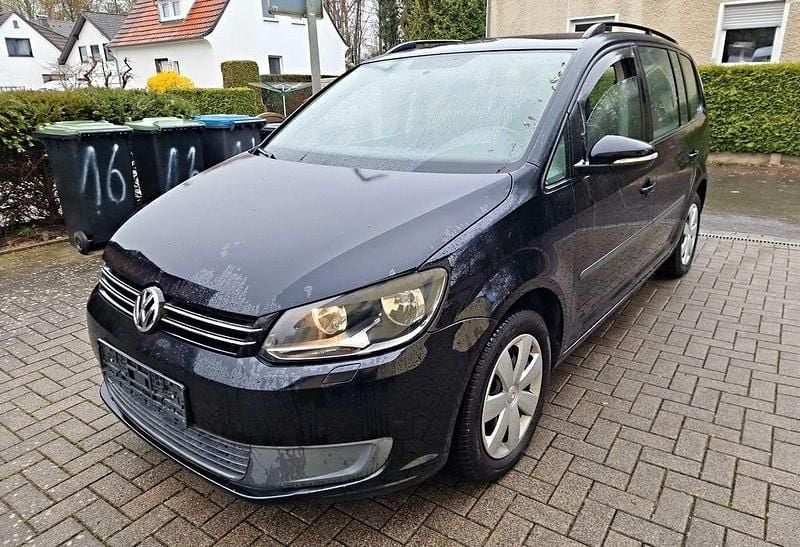 Gebraucht VW Touran Trendline 105 PS (77 kW) 2011 Schwarz Van / Kleinbus