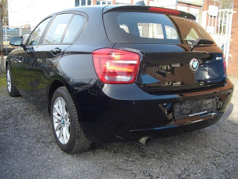 Gebraucht BMW 116 Advantage 136 PS (100 kW) 2014 Schwarz Kleinwagen