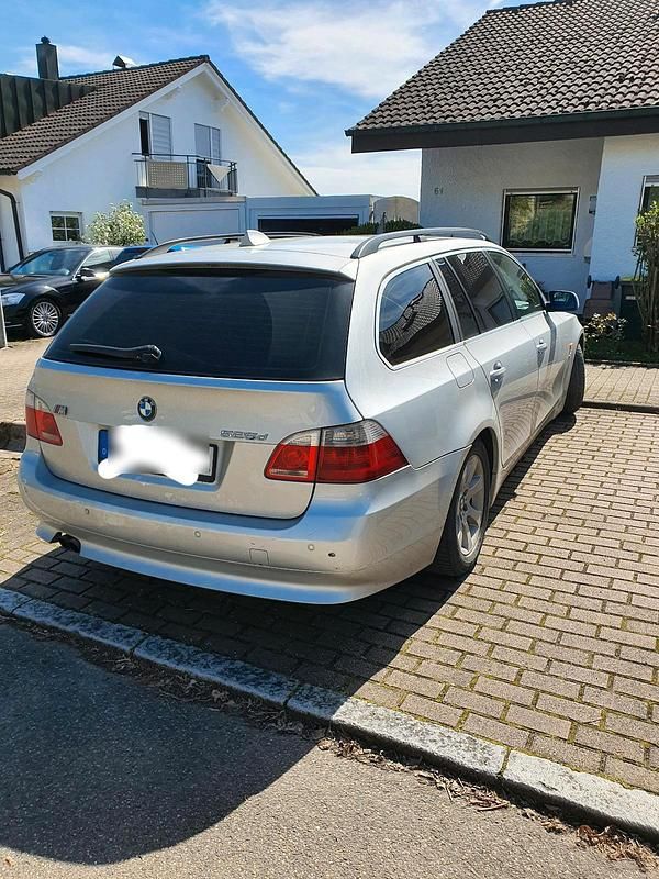 Silber Gebraucht 2004 BMW 525 Kombi | 2.000 € (Guter Preis) - Bild 1/4