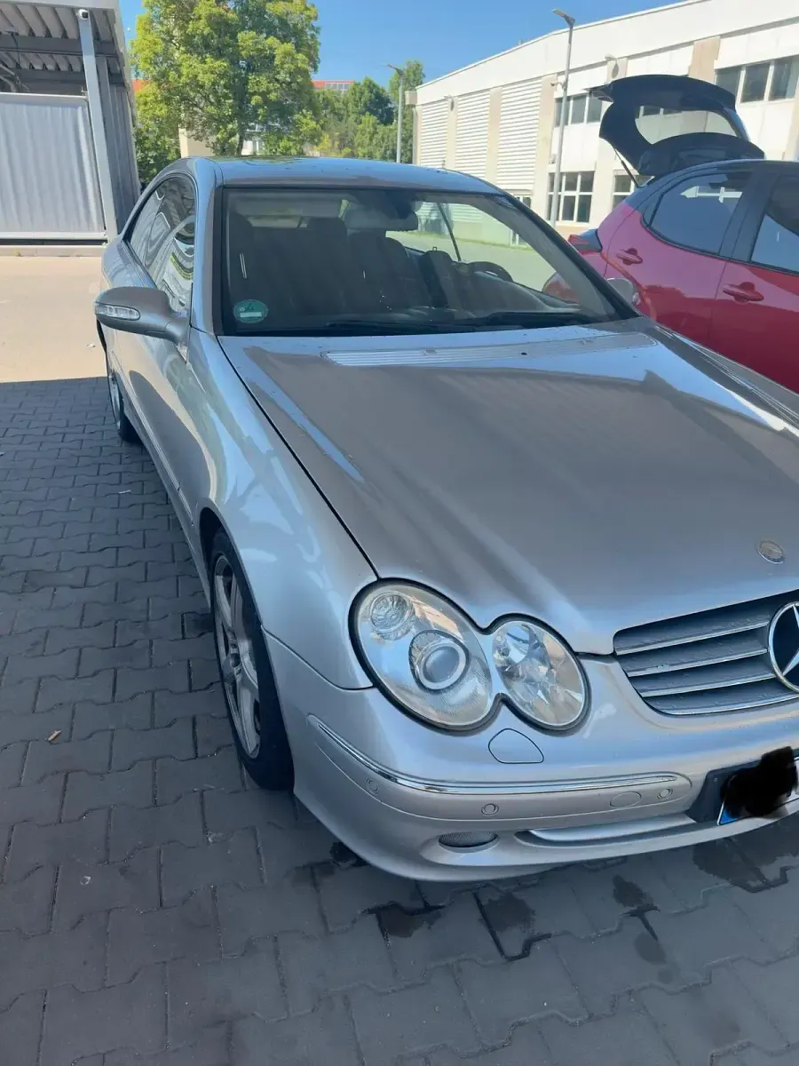 Gebraucht Mercedes CLK320 220 PS (161 kW) 2003 Silber Coupé