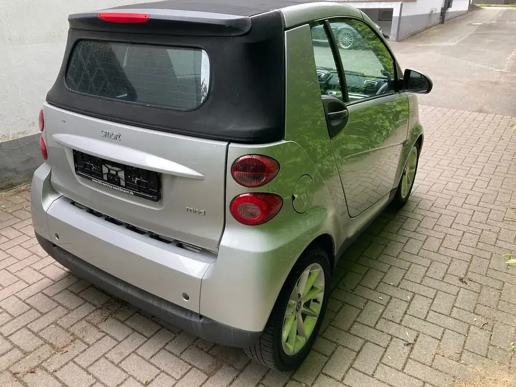 Gebraucht Smart ForTwo Cabrio Passion 71 PS (52 kW) 2010 Silber Cabrio