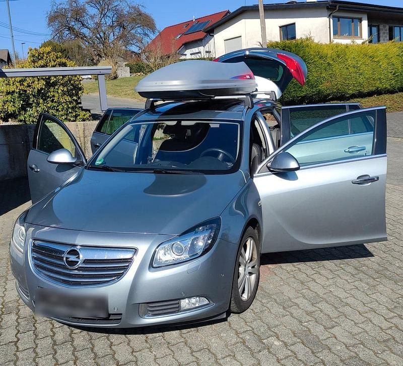 Gebraucht Opel Insignia Cosmo 160 PS (117 kW) 2010 Silber Kombi