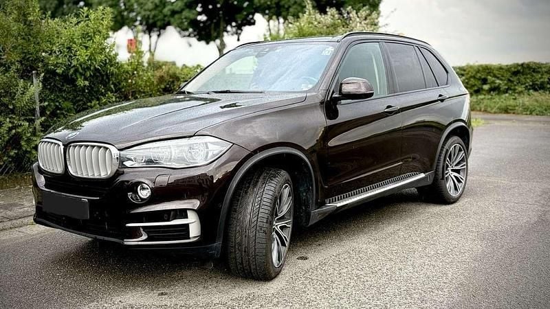 Braun Gebraucht 2018 BMW X5 Sport Line SUV | 22.500 € (Guter Preis) - Bild 1/4