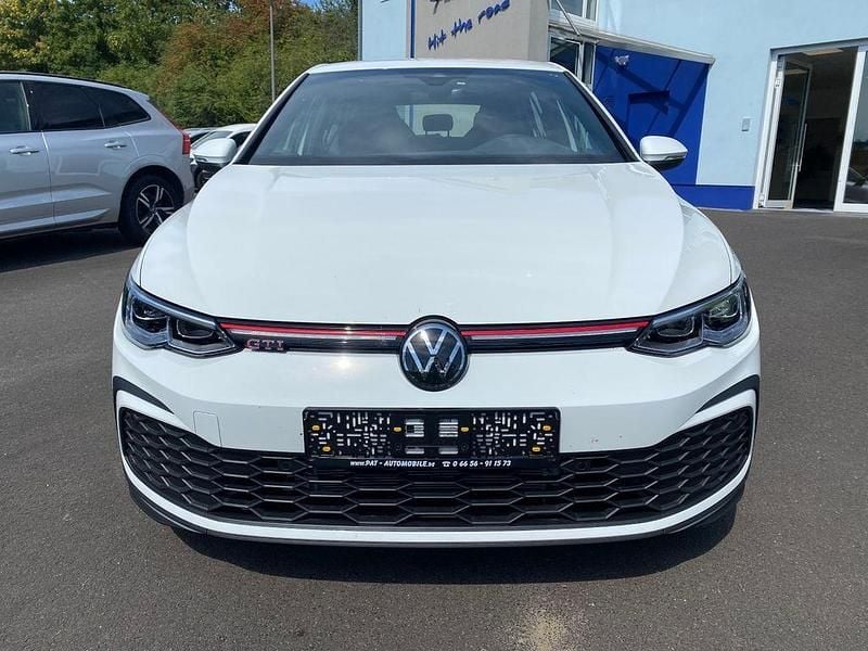 Gebraucht VW Golf VIII GTI 245 PS (180 kW) 2024 Weiß Limousine