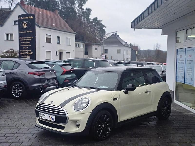 Używany Mini Cooper 136 KM (100 kW) 2014 Biały Hatchback