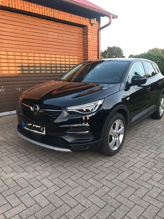 Gebraucht Opel Grandland X Dynamic 120 PS (88 kW) 2018 Schwarz SUV