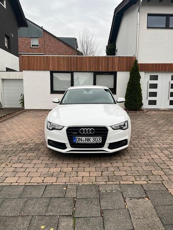 Weiß Gebraucht 2012 Audi A5 S-Line Limousine | 14.000 € (Guter Preis) - Bild 1/4