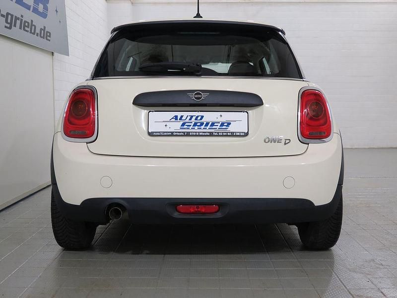 Gebraucht Mini One D 95 PS (69 kW) 2018 Grau Kleinwagen