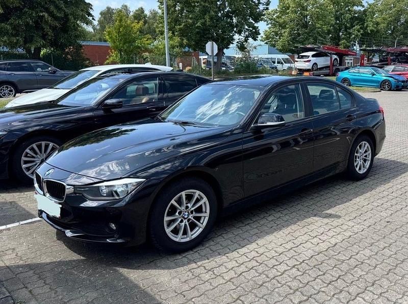 Schwarz Gebraucht 2014 BMW 316 Sport Line Limousine | 12.999 € (Etwas zu teuer) - Bild 1/1