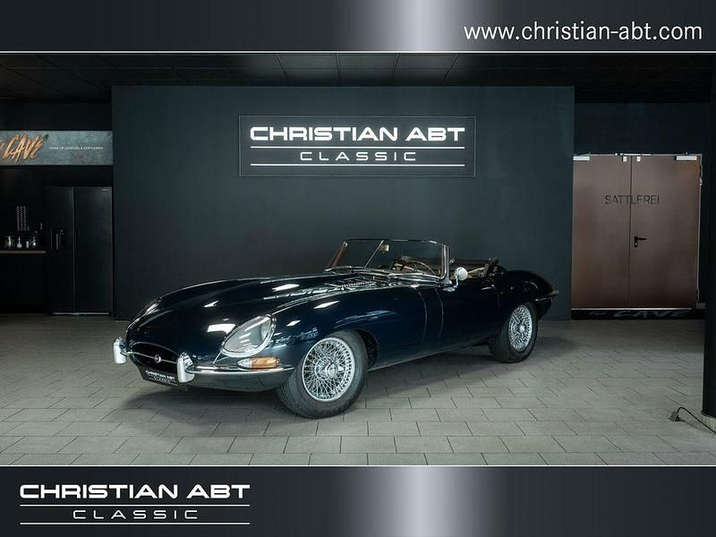Dunkelblau Gebraucht 1963 Jaguar E-Type Cabrio | 229.900 € - Bild 1/4