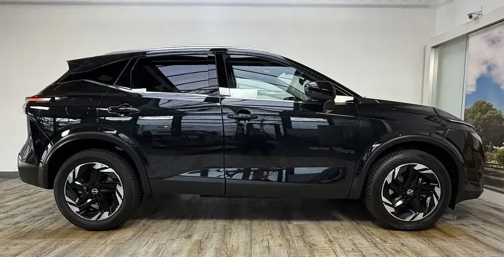 Gebraucht Nissan Qashqai 360º 158 PS (116 kW) 2025 Pearl black SUV