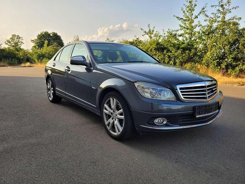 Grau Gebraucht 2007 Mercedes C200 Elegance Limousine | 5.580 € (Guter Preis) - Bild 1/4