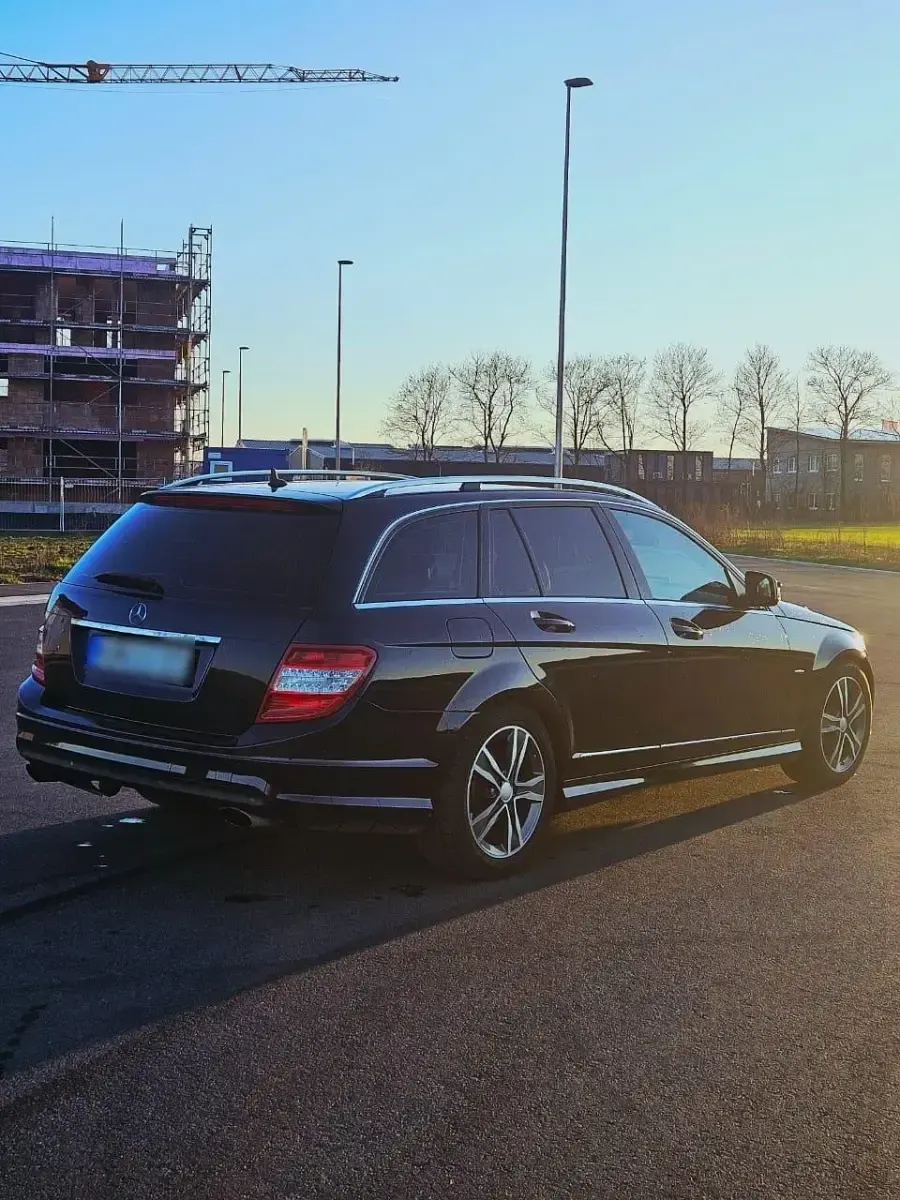 Gebraucht Mercedes C320 AMG line 224 PS (164 kW) 2008 Violet Kombi