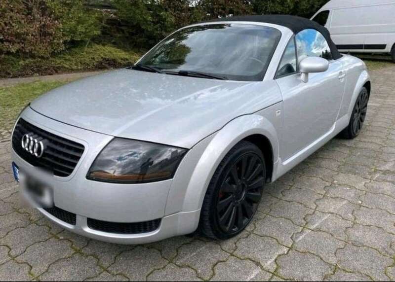 Grau Gebraucht 2001 Audi TT Roadster Cabrio | 5.350 € (Superpreis) - Bild 1/4
