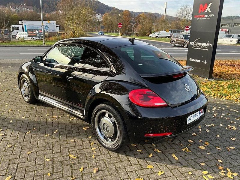 Gebraucht VW Beetle Cup 105 PS (77 kW) 2014 Schwarz Kleinwagen