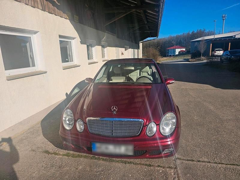 Usata Mercedes E220 150 CV (110 kW) 2004 Berlina