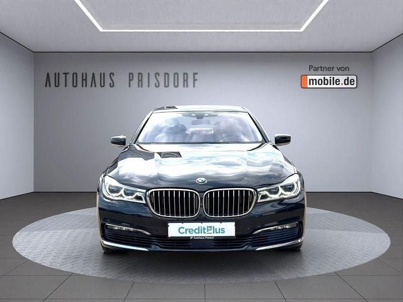 Gebraucht BMW 750 449 PS (330 kW) 2016 Schwarz Limousine