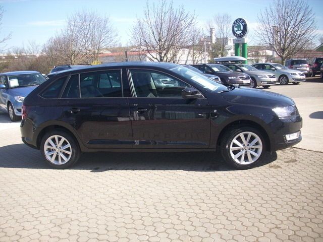 Gebraucht Skoda Rapid Style 86 PS (63 kW) 2014 Schwarz metallic Limousine