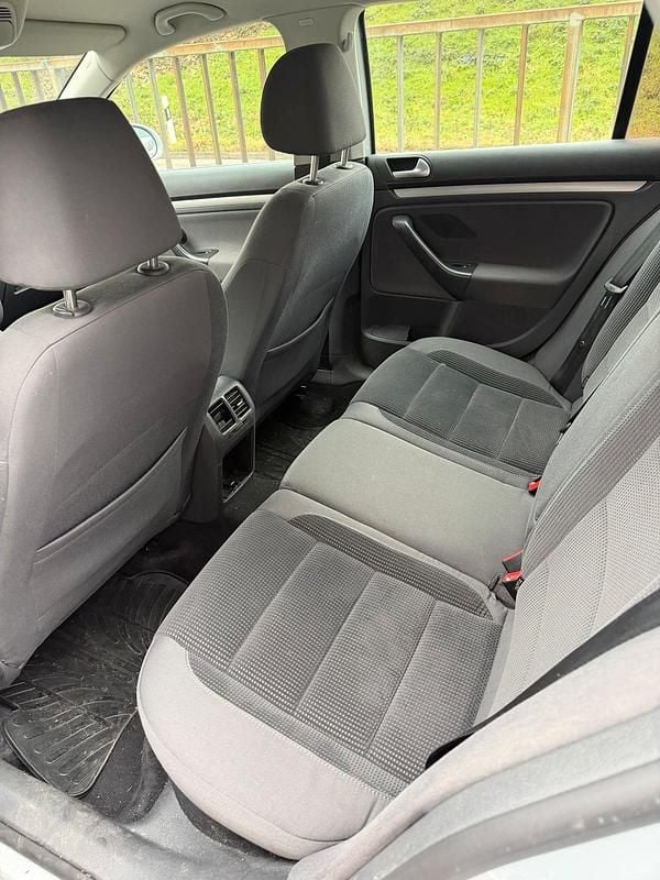 Grau Gebraucht 2009 VW Golf V Kombi | 3.250 € (Fairer Preis) - Bild 1/4