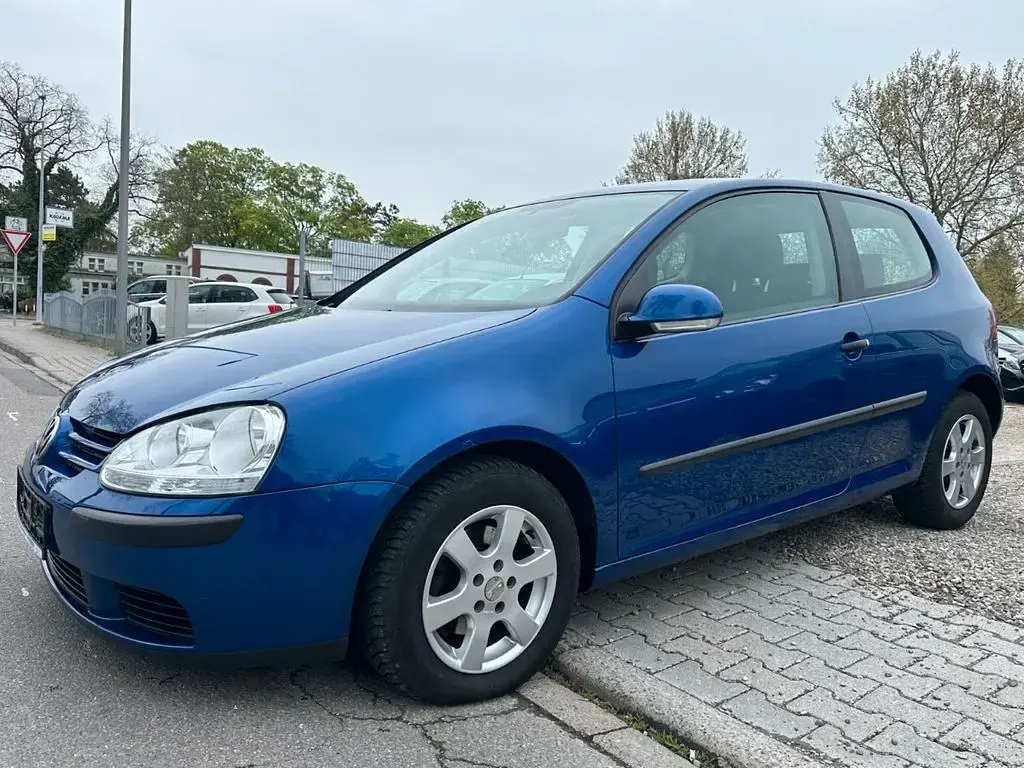 Gebraucht VW Golf V Trendline 75 PS (55 kW) 2004 Blau Kleinwagen